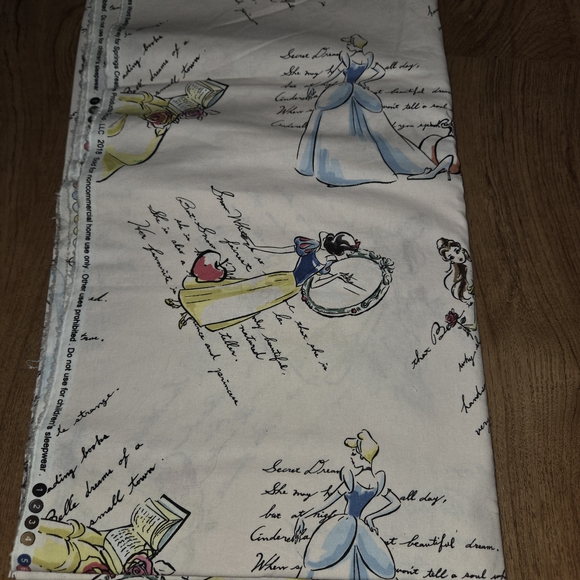 Disney  Fabric  Fashionable Princesses  Cotton 2 Yards - Picture 1 of 5
